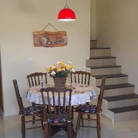 Chale Enfrente As Montanhas Villa Penedo  Exterior photo